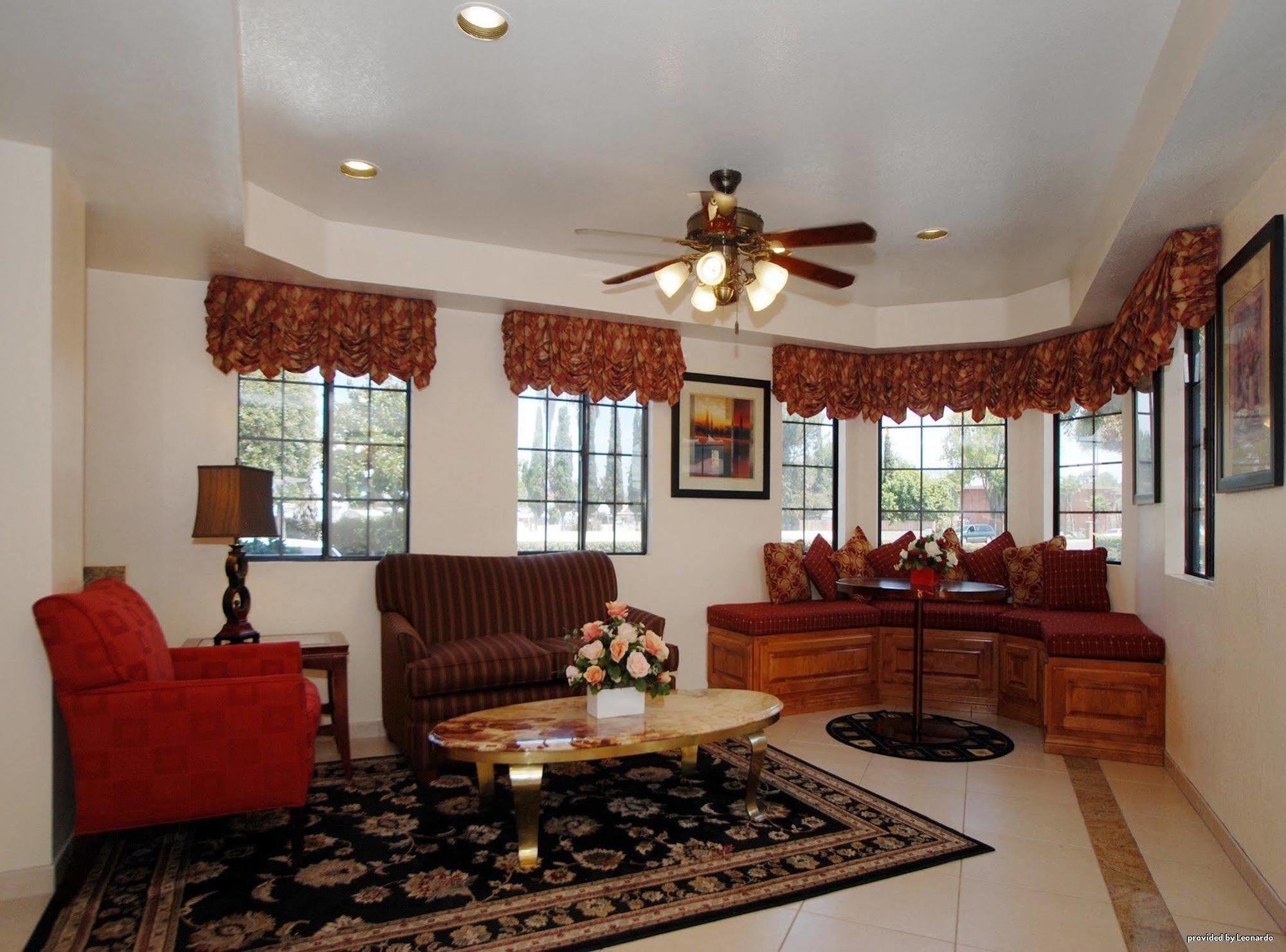 Rancho San Diego Inn & Suites El Cajon Chambre photo