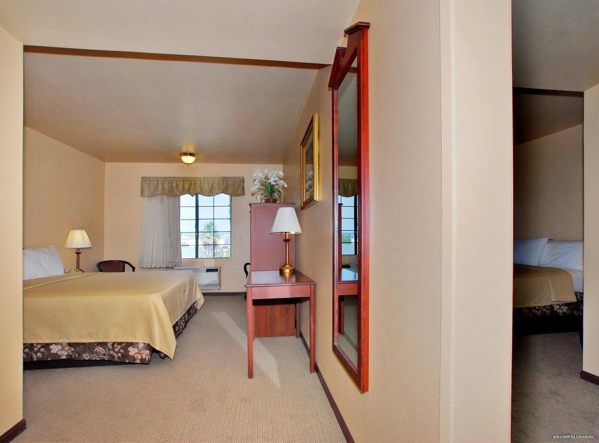 Rancho San Diego Inn & Suites El Cajon Extérieur photo