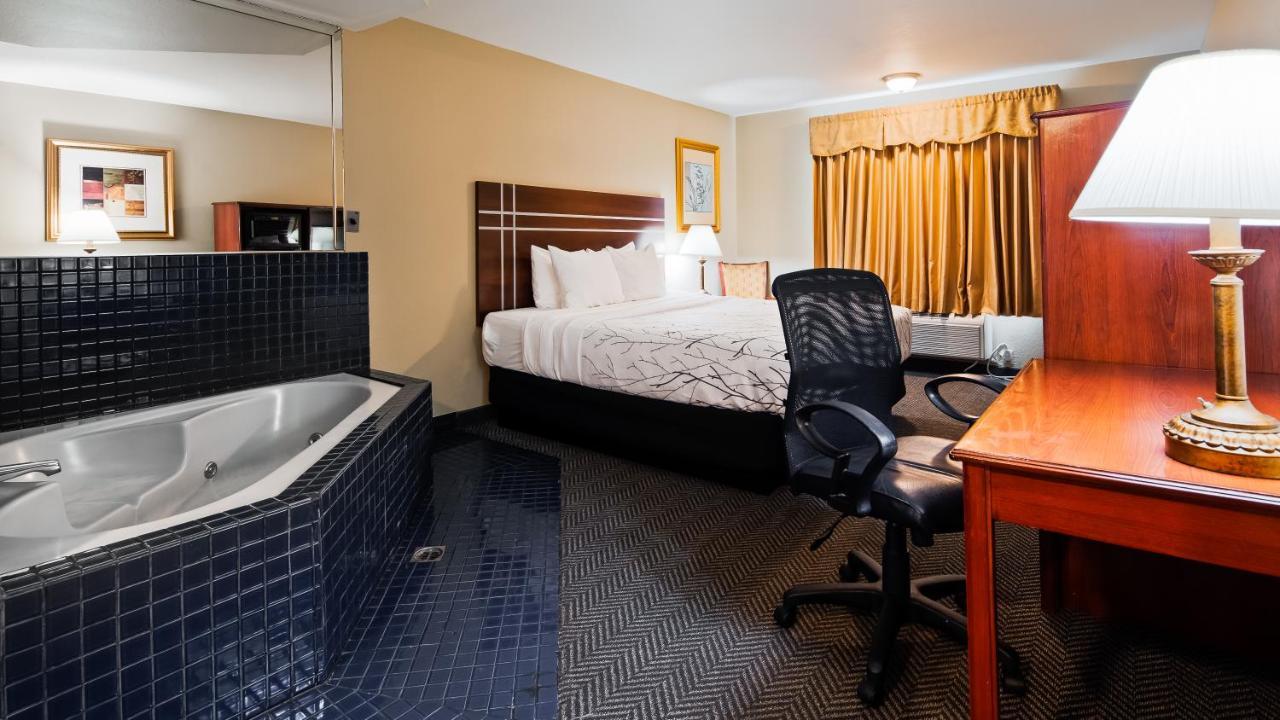 Rancho San Diego Inn & Suites El Cajon Extérieur photo