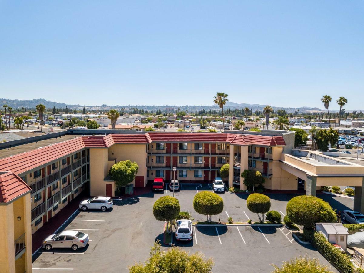 Rancho San Diego Inn & Suites El Cajon Extérieur photo
